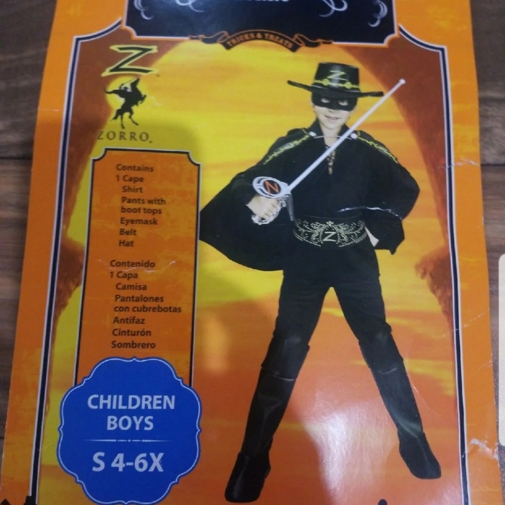 costume el zorro size S (4 - 6)
